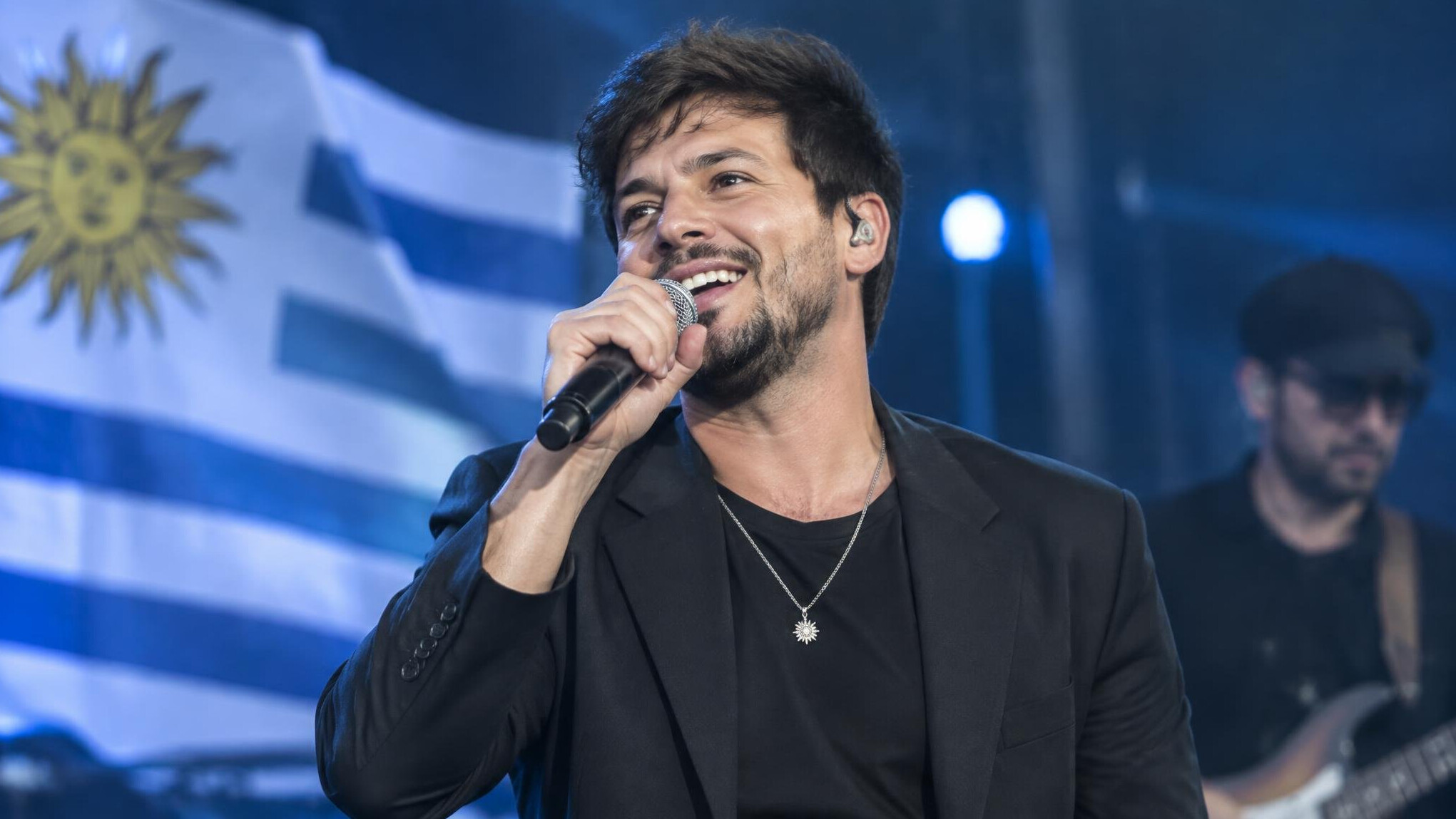 uruguayan singer performing live